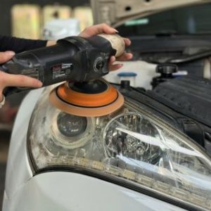 Đánh bóng đèn pha ô tô chuyên nghiệp