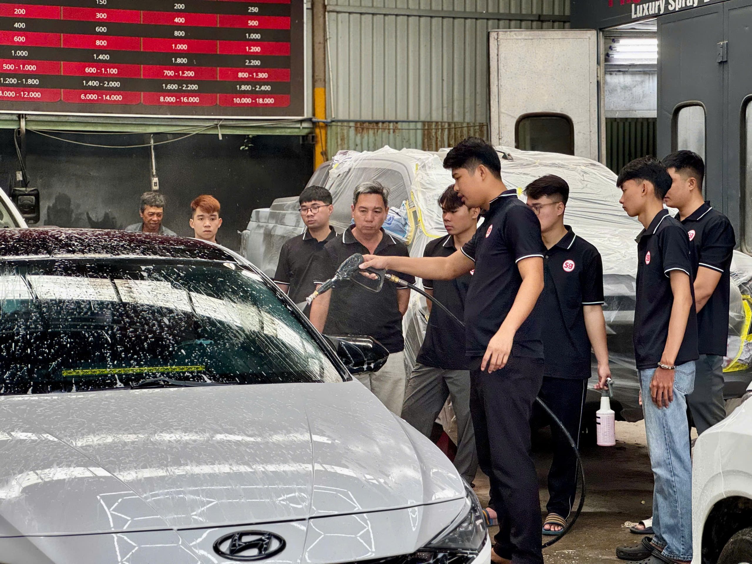 Bí quyết giữ chiếc xe hơi của bạn luôn đẹp mắt