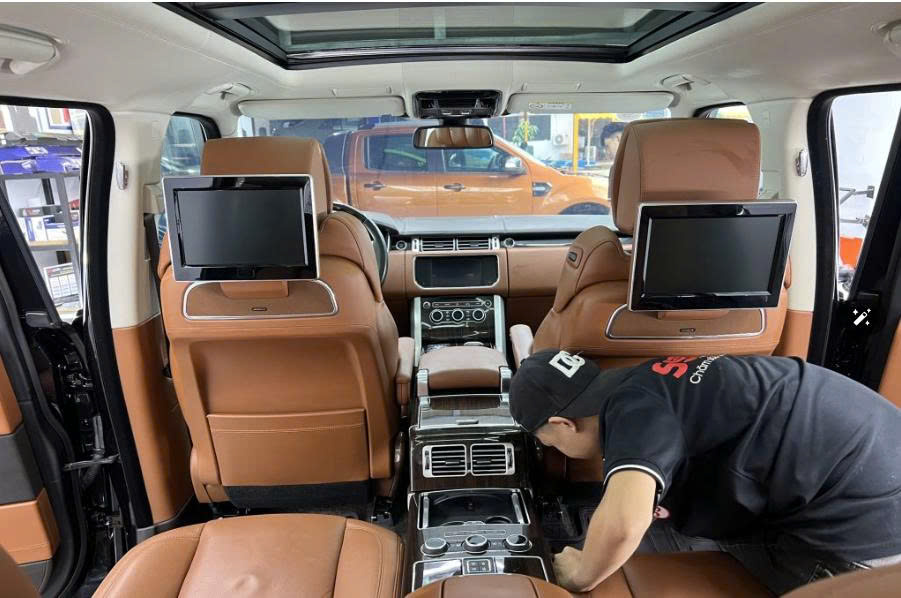Vệ sinh nội thất ô tô