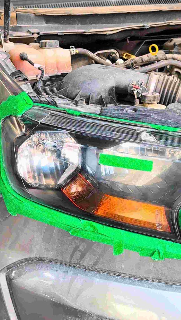 đánh bóng đèn pha ô tô (2)