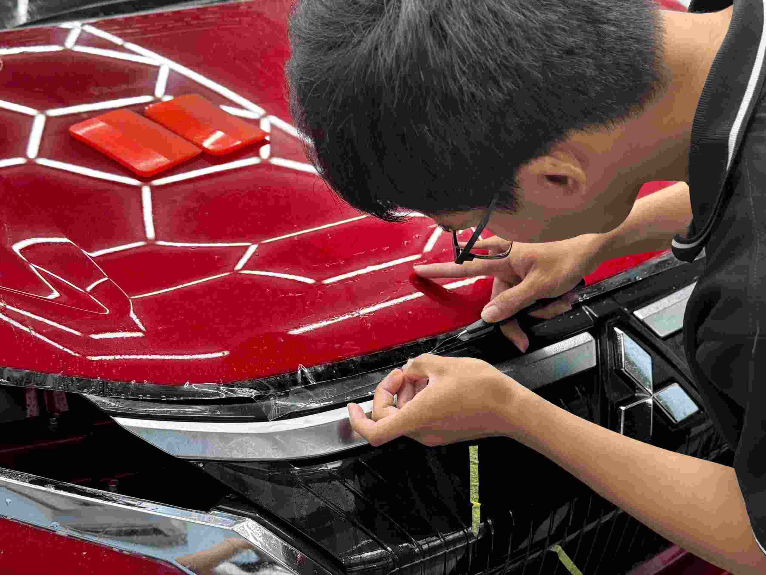 Dán PPF ô tô bảo vệ sơn xe ô tô tại quận 9