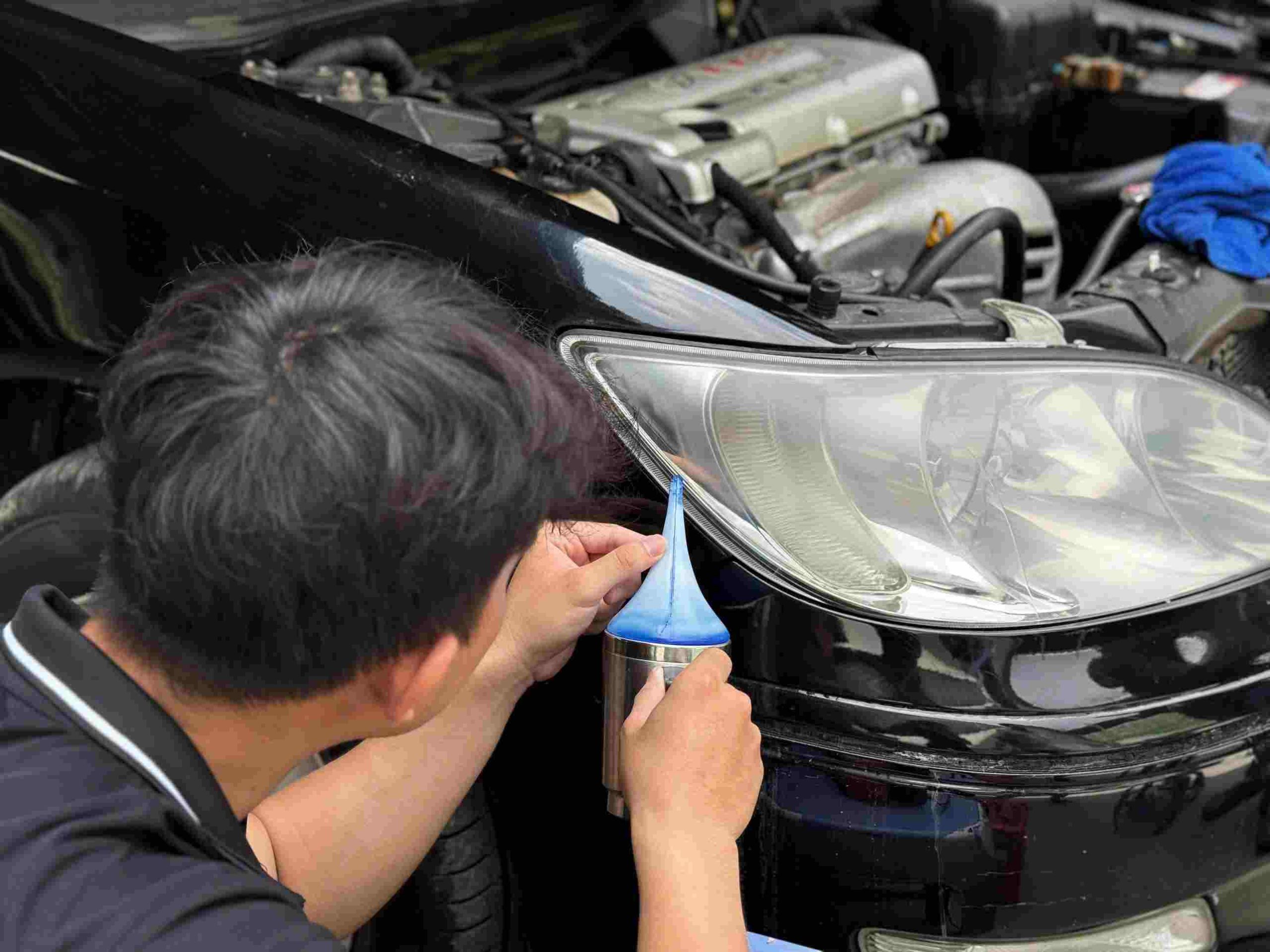 Bảng giá phục hồi đèn ô tô