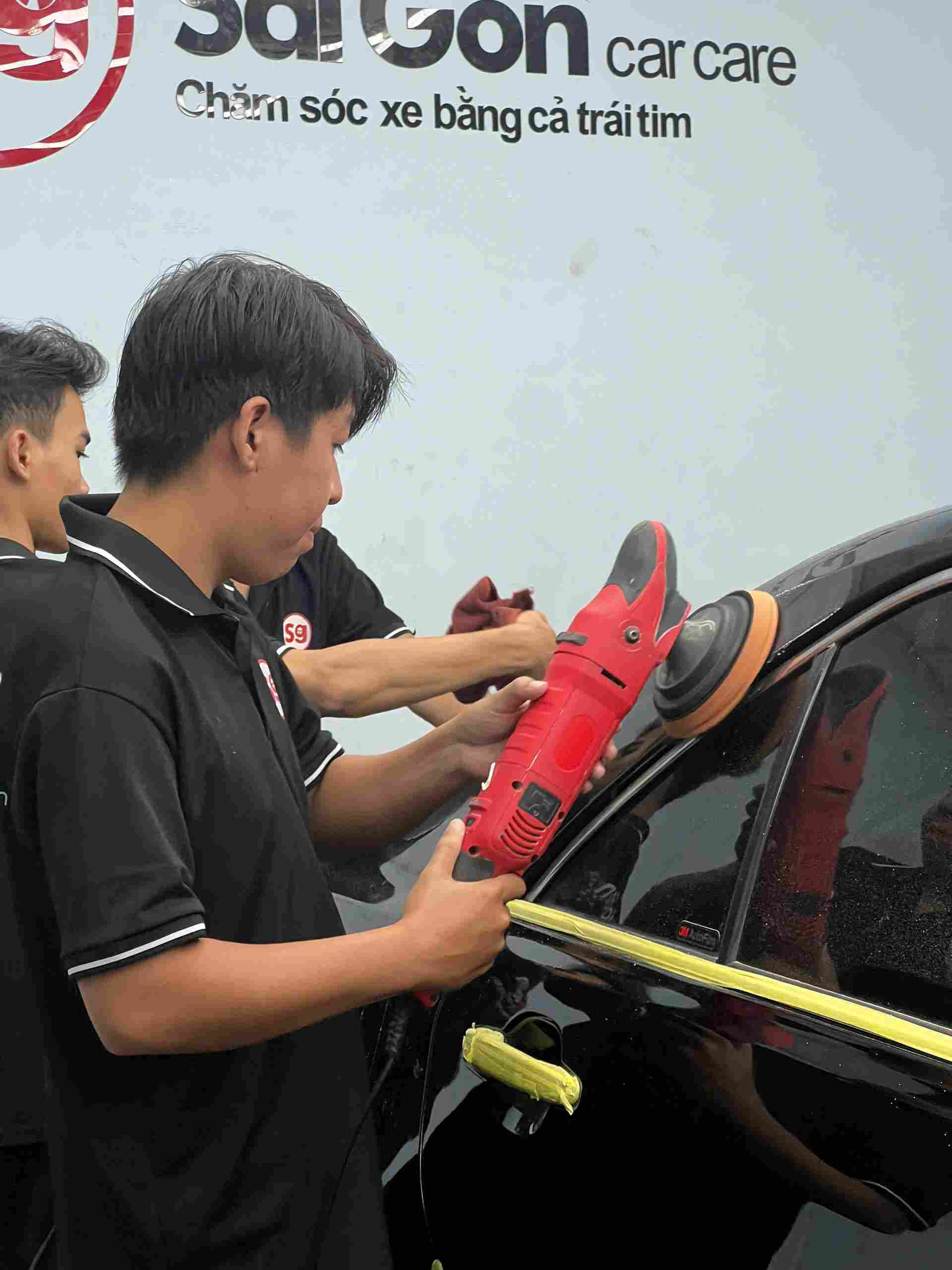 Các phương pháp đánh bóng sơn ô tô